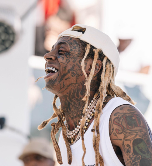 Lil Wayne Puts On A Live Show At Drai’s Beachclub Over Memorial Day Weekend [Video] - https://