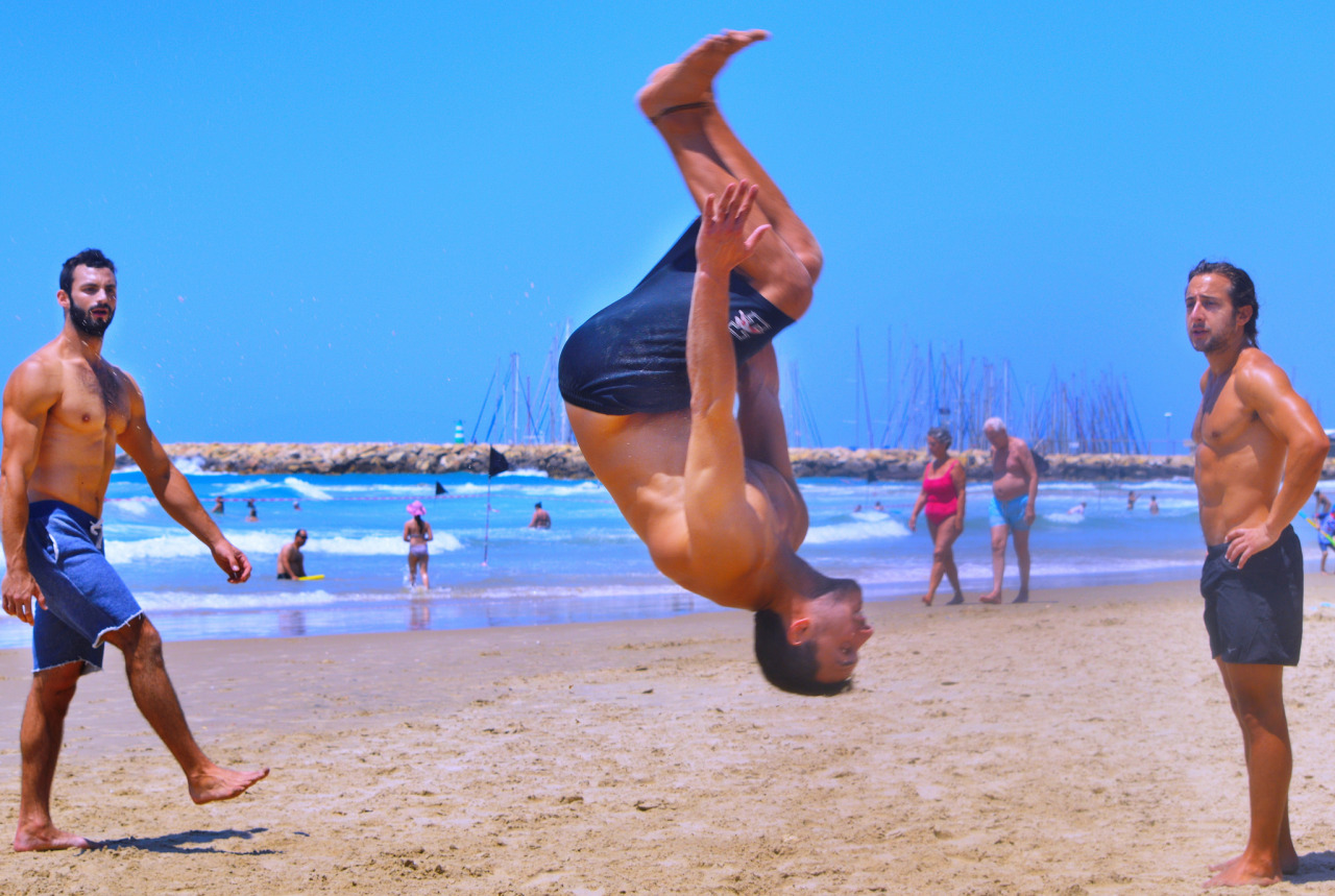 Israhunks