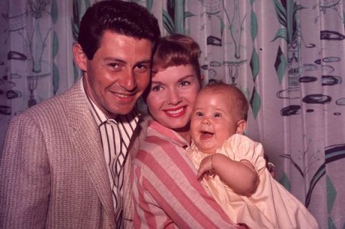 thereyloship: drivebyanon:- Momma Debbie ReynoldsRIP Debbie Reynolds. I know that you’re on your