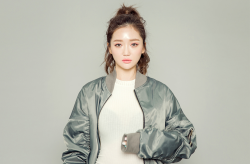 korean-dreams-girls:  Sung Kyung - February