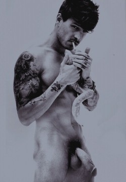 Hombre bellos y sexys pero sobre todo bien dotados