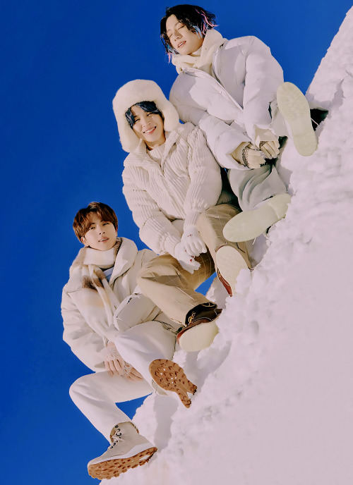 mimibtsghost: BTS LOOKING CUTE &amp; COZY IN THE 2021 WINTER PACKAGE PREVIEW CUTS!+ JK Vs HIS HYUNGS