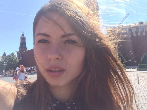 https://amazinggirlsphotos.tumblr.com/post/160775507188