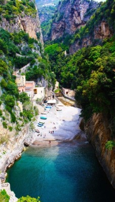 beautymothernature:  Secluded beach in Fu share moments 