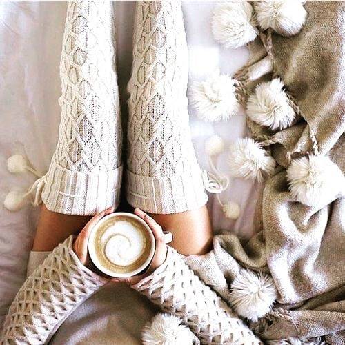 Oh baby it&rsquo;s cold outside&hellip;&hellip; #winter #winterstyle #warmdrink #coffee 