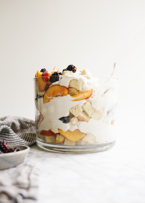 sweetoothgirl:  Peaches and Cream Trifle