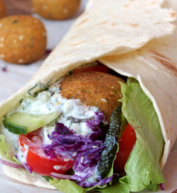 im-horngry:  Vegan Wraps with Tzatziki Sauce - As Requested!