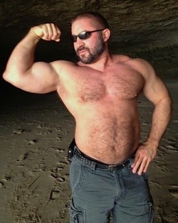 32 Cub From Portugal, Into Daddies/bears