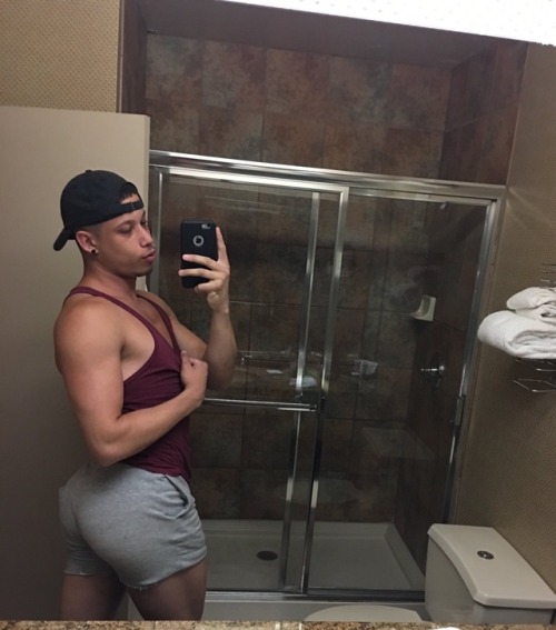 phreakygeminidgaf:  Tony Shore 🍑