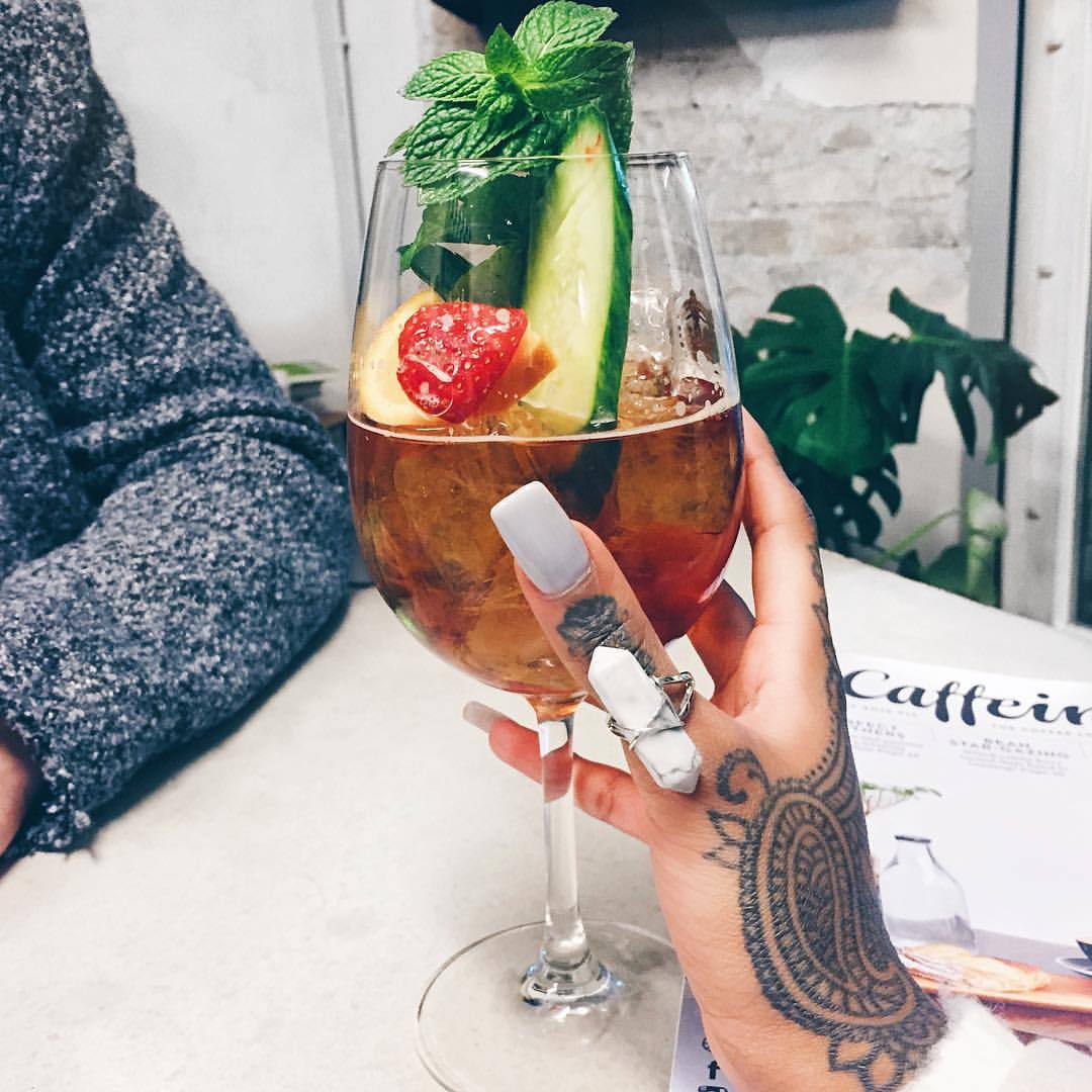 nyanelebajoa:  @voostore 🍹 (at Voo Store)