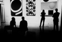 jonasgrossmann: burt glinn… museum of modern art, new york, 1964 @ magnumphotos