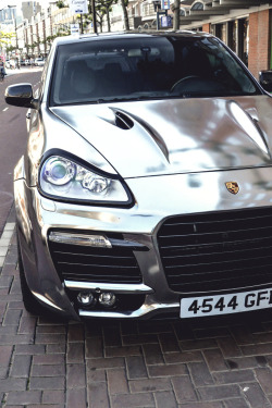 mistergoodlife:  Porsche Cayenne Magnum by TechArt - Facebook