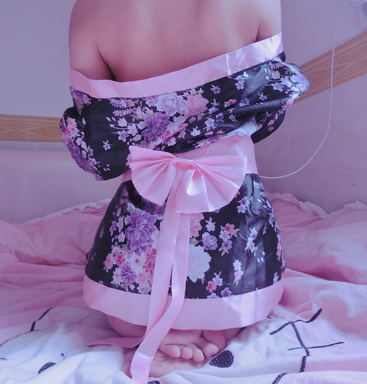 mengbaitianwei:  萌白酱甜味弥漫   樱花和服哦 喜欢的爸爸们转发关注点赞哦