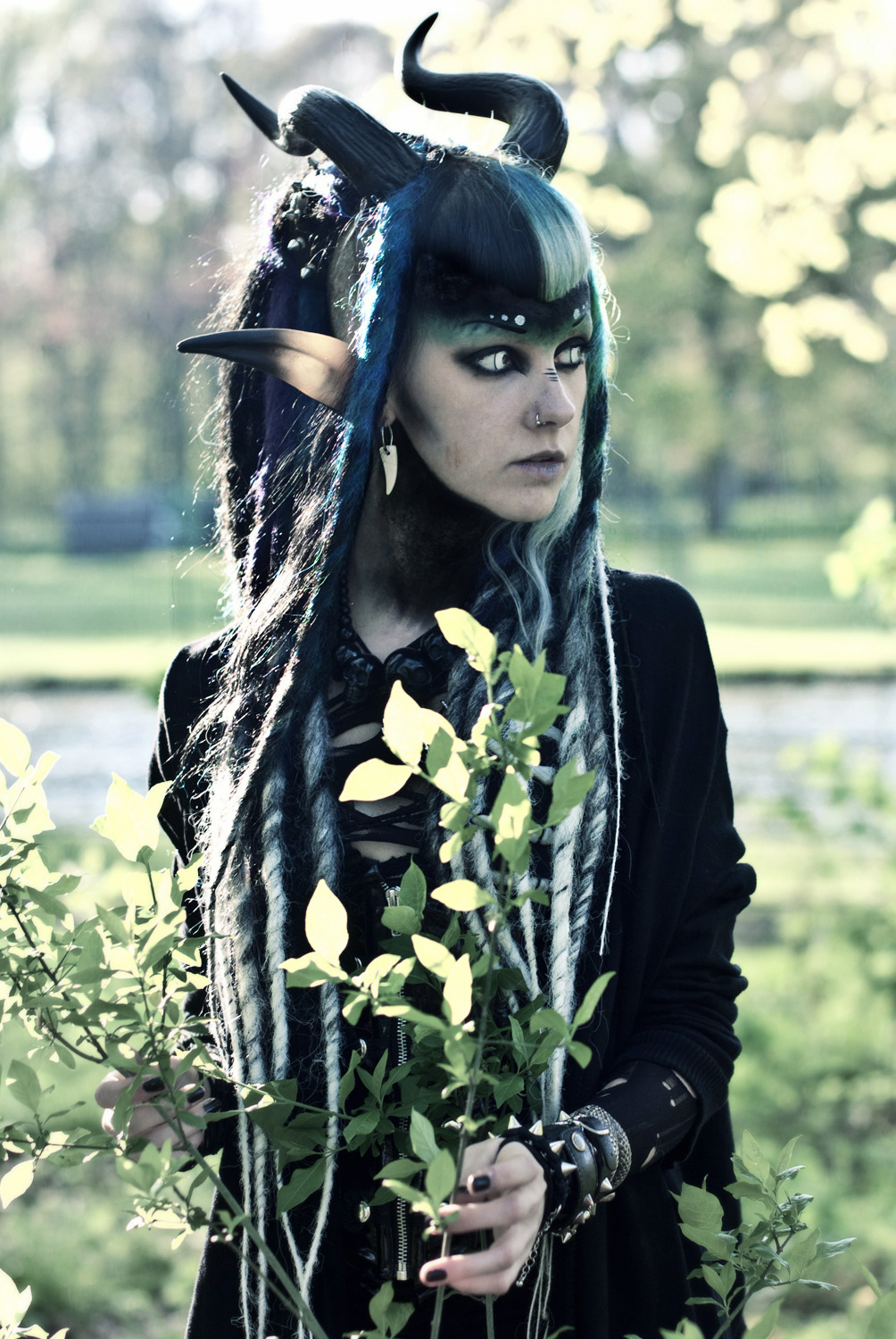 viralsky:  psychara:  ft. ZombiesennPhoto by byMarijeDreads by IcyDreads  + welcome
