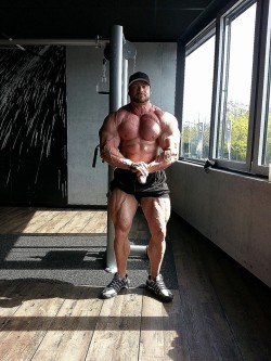 big-strong-tough:  Markus Hoppe