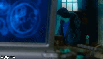 tennydr10confidential:Doctor Who Gifset New Earth-Ten and Rose headed on their first adventure together. 