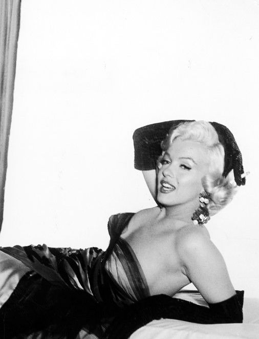 eternalmarilynmonroe:  Marilyn Monroe for The Seven Year Itch (1955). 