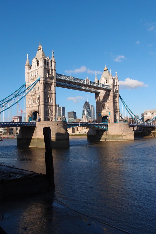 breathtakingdestinations: Tower Bridge - London - England (by Graeme Maclean) 