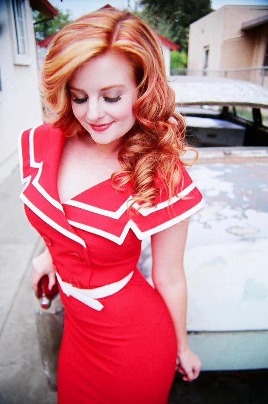 alternative-pinup:  Alternative Pin UpPin Up Twitter