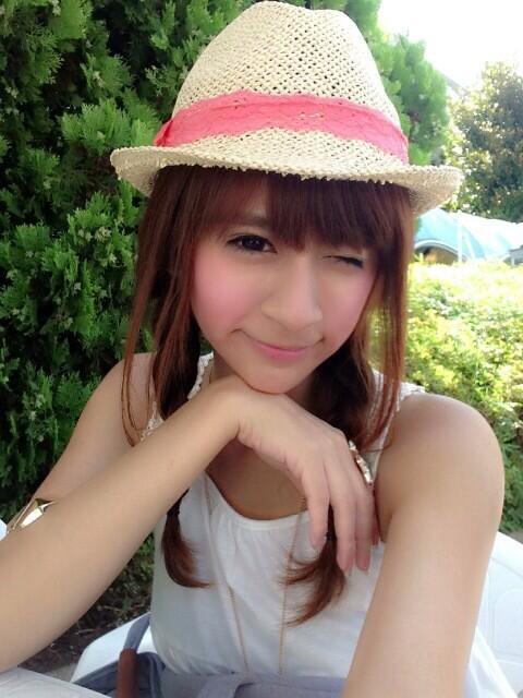 heyweathergirls:  [130828] Esse’s Twitter Update. &ldquo;☀元気出して行こうよ！♥&rdquo;