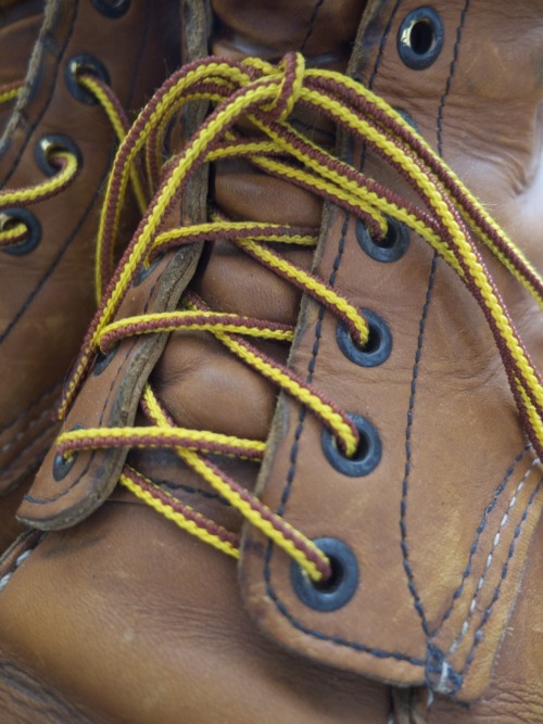 warpandweftblog:  BOOT LOVE: Red Wing Heritage 875 Moc Toe The Red Wing 875 moc toe is a classic Red Wing boot (maybe some would consider the 877 the classic) and is an iconic silhouette that was copied back when it was introduced in the 1950s, and