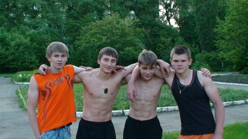 http://russian-boys.tumblr.com/post/166690975495