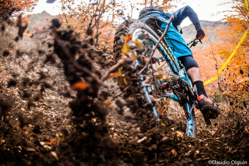 asturiasbike: cambo-duffy: A sick photo from the EWS  :3 www.pinkbike.com/news/behind-the-le