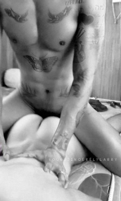 asklouisandhaz:  Just how we like it. Perfect Valentine’s Day!  -H 