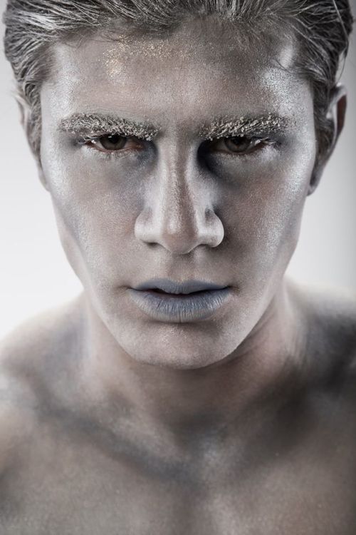 N°129 Men with Makeup #11(Photographer: Jennifer Esteban)