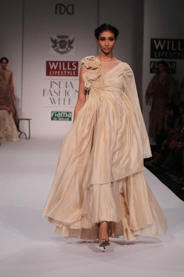 beautifulsouthasianbrides:  Samant Chauhan Wills Lifestyle India Fashion Week A/W