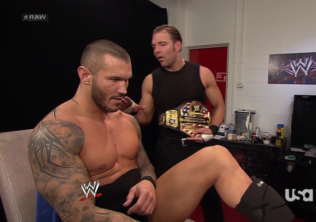 fergaldevittsprincess:  jasindarkblood:  ♥ Dean Ambrose trying his hardest not