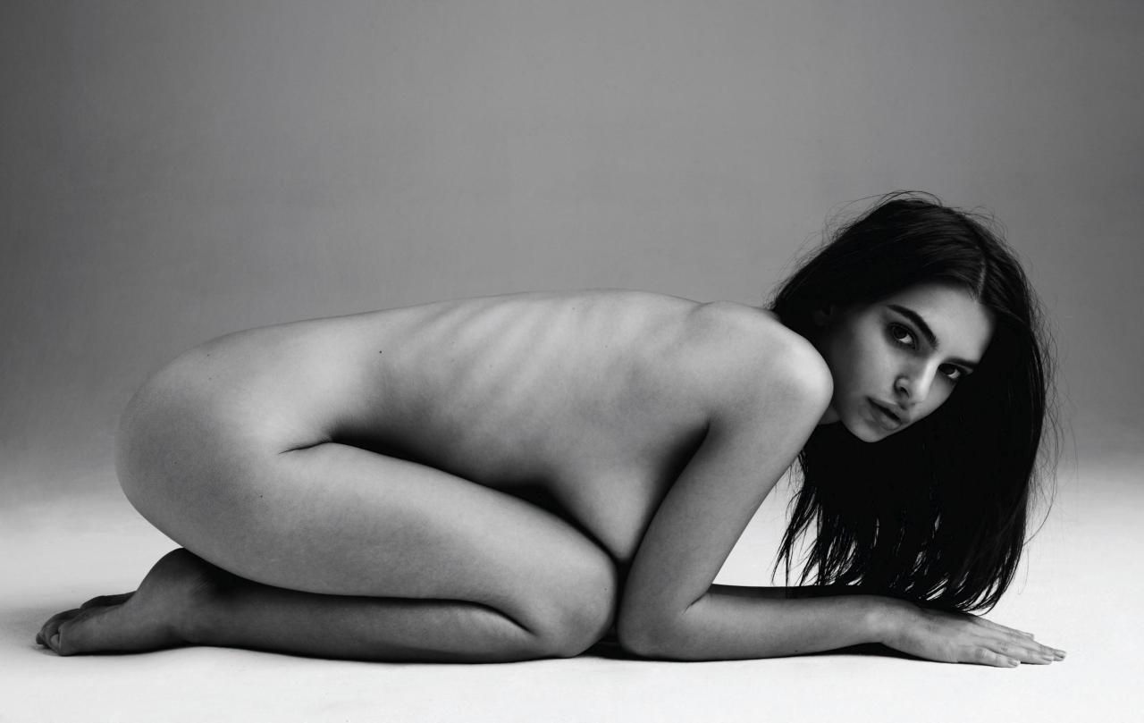 lotiopuig:  Emily Ratajkowski 