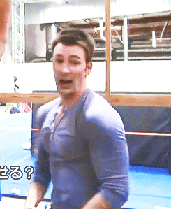 darthtulip:  Preparing for the elevator scene in The Winter Soldier [X] 