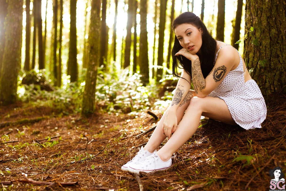 suicidegirlslover:  Kaarla Hopeful