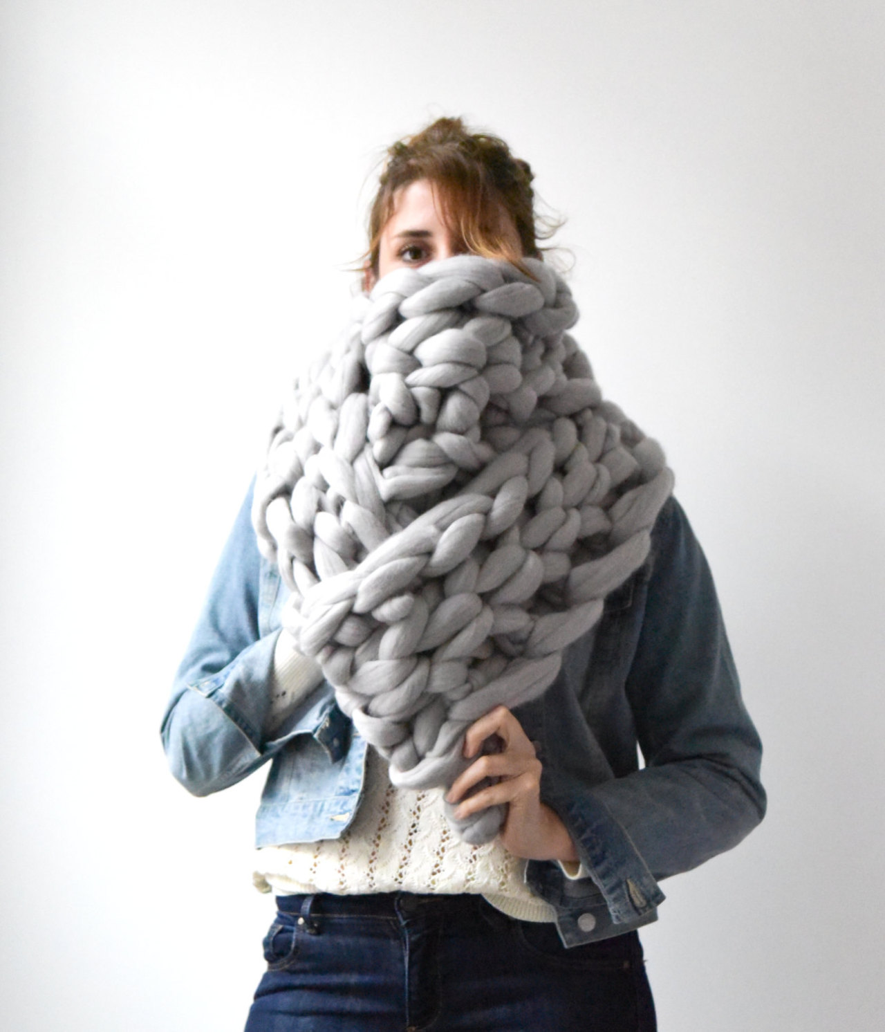 culturenlifestyle:  Handmade Oversized Scarves &amp; Chunky Blankets In love