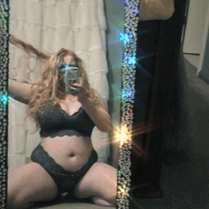 everyonelikesaredhead:  I’m not that bitch you wanna sleep on, baby.