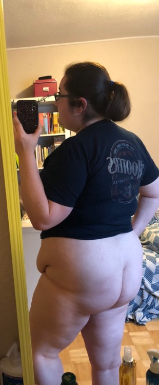 thegoodhausfrau: Too small shirts! This TBS shirt is the oldest clothing I own and for a men’s XL I’