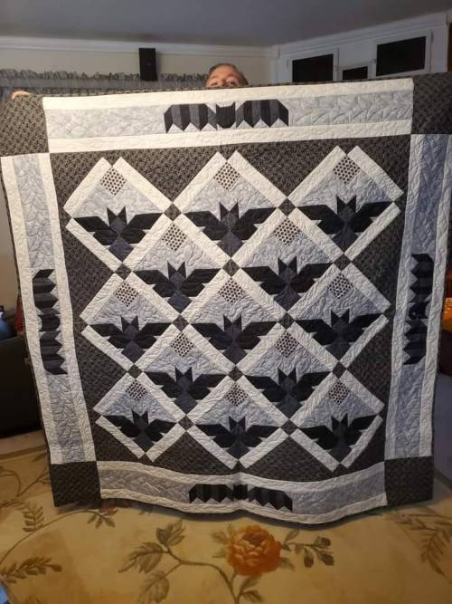 magicalandsomeweirdhometours:Kristie says, "My grandmother has some mad skills.“ Indeed.via got