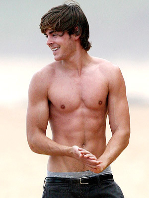 wheretobeawebcammodel:  Zac Efron http://hotmusclejockguys.blogspot.com/2014/05/zac-efron.html porn pictures