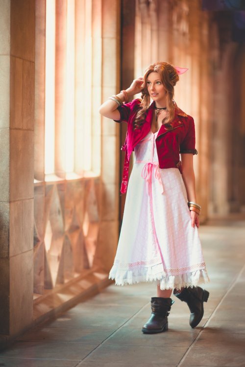 Final Fantasy VII Remake Cosplay by Briana White (Aerith&rsquo;s Voice Actor)