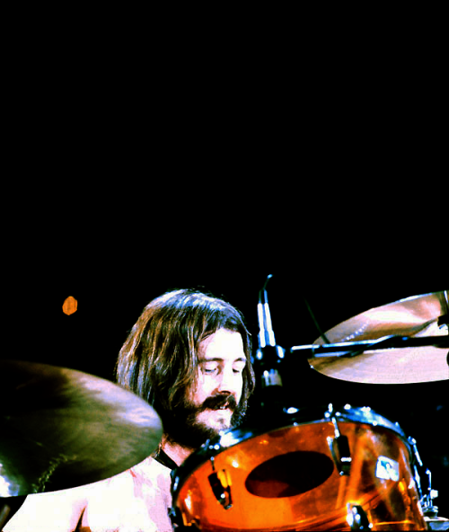 myledzeppelin:John Bonham on stagephotographed by Jeffrey Mayer, June 1973.