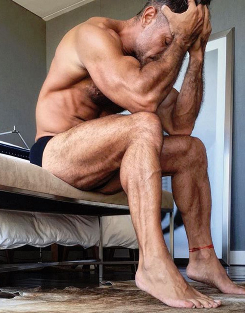 planesdrifter:  Follow planesdrifter: trueTHAT if you’re an admirer of older, hairy natural and muscular men.Check it out and the archive too or the live cams.