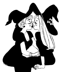 doemay:  A coupla witches havin’ a smooch 
