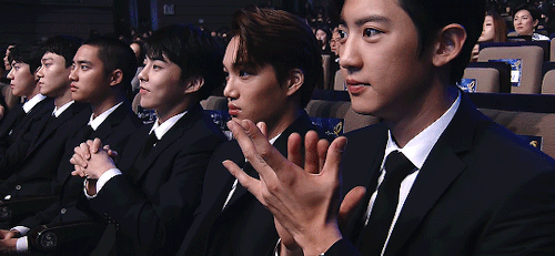 sefuns:Visual next to visual next to v… // 2017 Korean Popular Culture & Arts Awards
