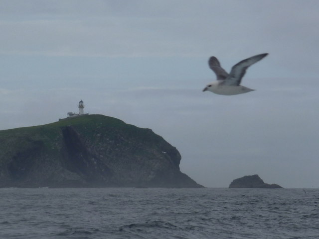 missedinhistory:  The Flannan Isles lighthouse on Eilean Mór in Scotland’s Outer