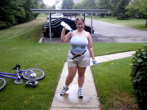 Women nude or flashing in the outdoors or public 