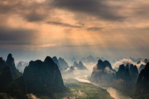 Sex ethereo:  Rays (by ©Helminadia Ranford) pictures