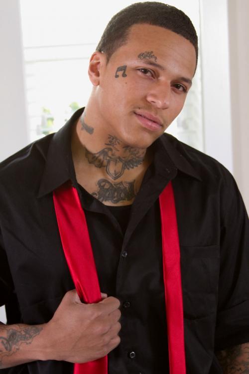 leyparis:  thegaysideofbi:  David from Southern Strokes  Damn he is sexy! But that