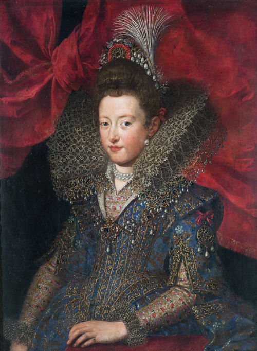 Two versions of a portrait of Margherita Gonzaga, Duchess of Lorraine ( by Frans Pourbus the Younger