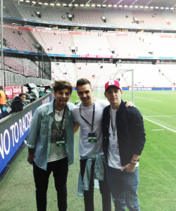  @Louis_Tomlinson: Wow What A Day Out And What A Game !! 